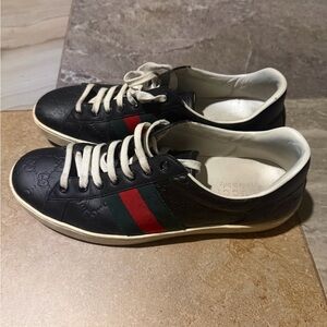 🔥 Authentic GUCCI Sneakers 🔥